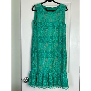 Used Beautiful Green Lace dress 16. Worn only once